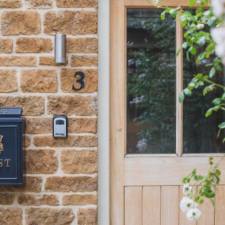Climbing Rose Cottage - Dog Friendly - Peaceful Cotswold Cottage Adlestrop 외부 사진
