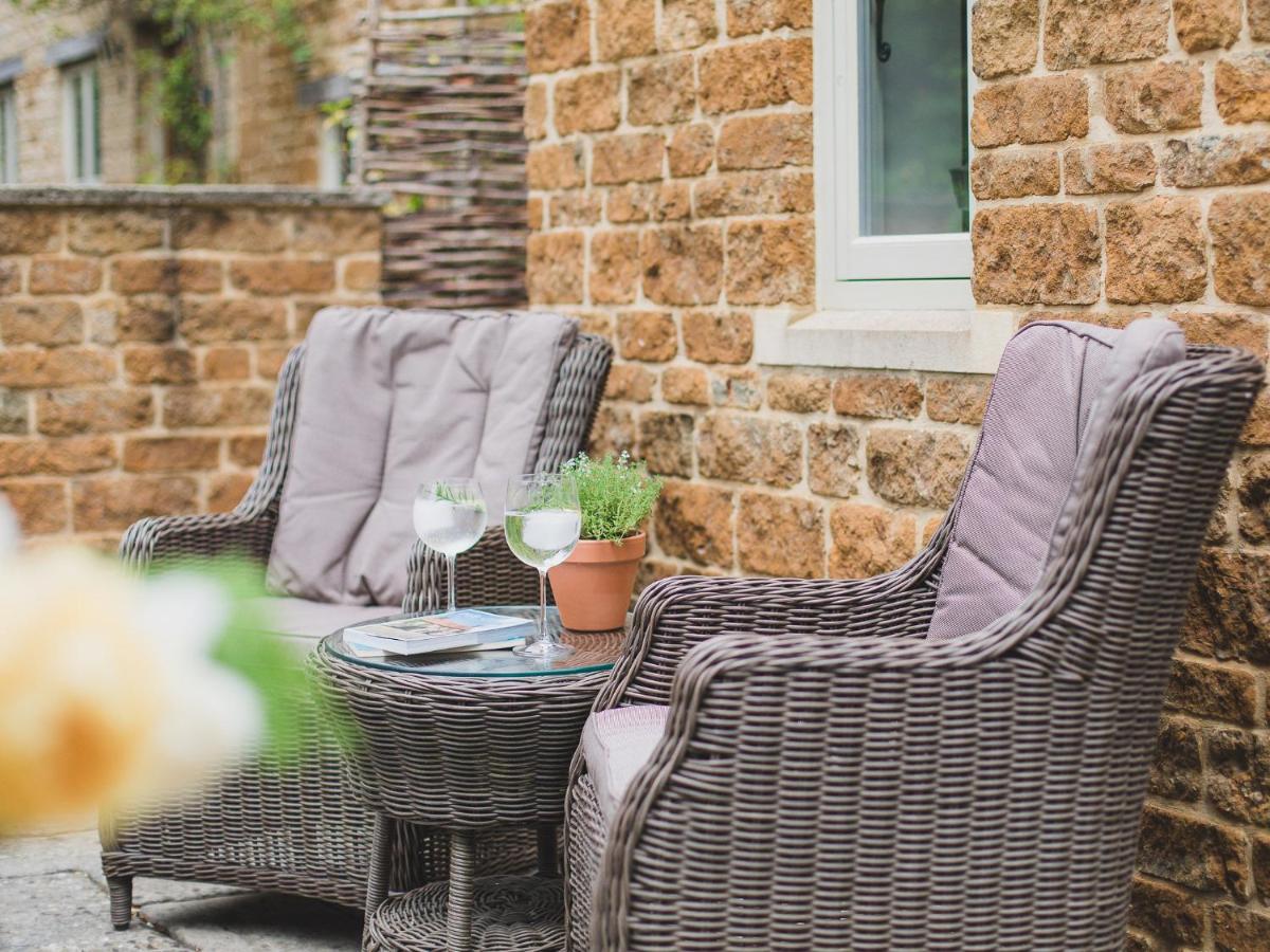 Climbing Rose Cottage - Dog Friendly - Peaceful Cotswold Cottage Adlestrop 외부 사진