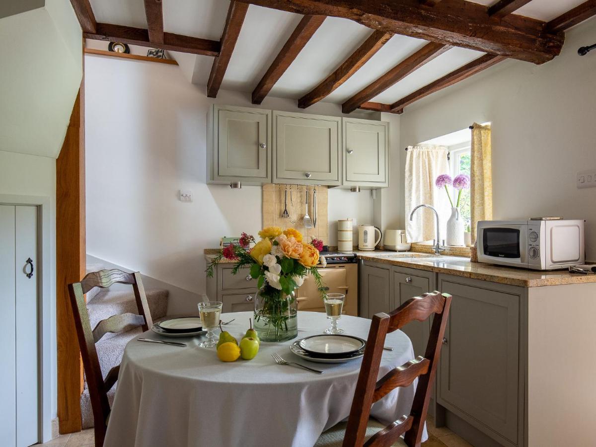 Climbing Rose Cottage - Dog Friendly - Peaceful Cotswold Cottage Adlestrop 외부 사진