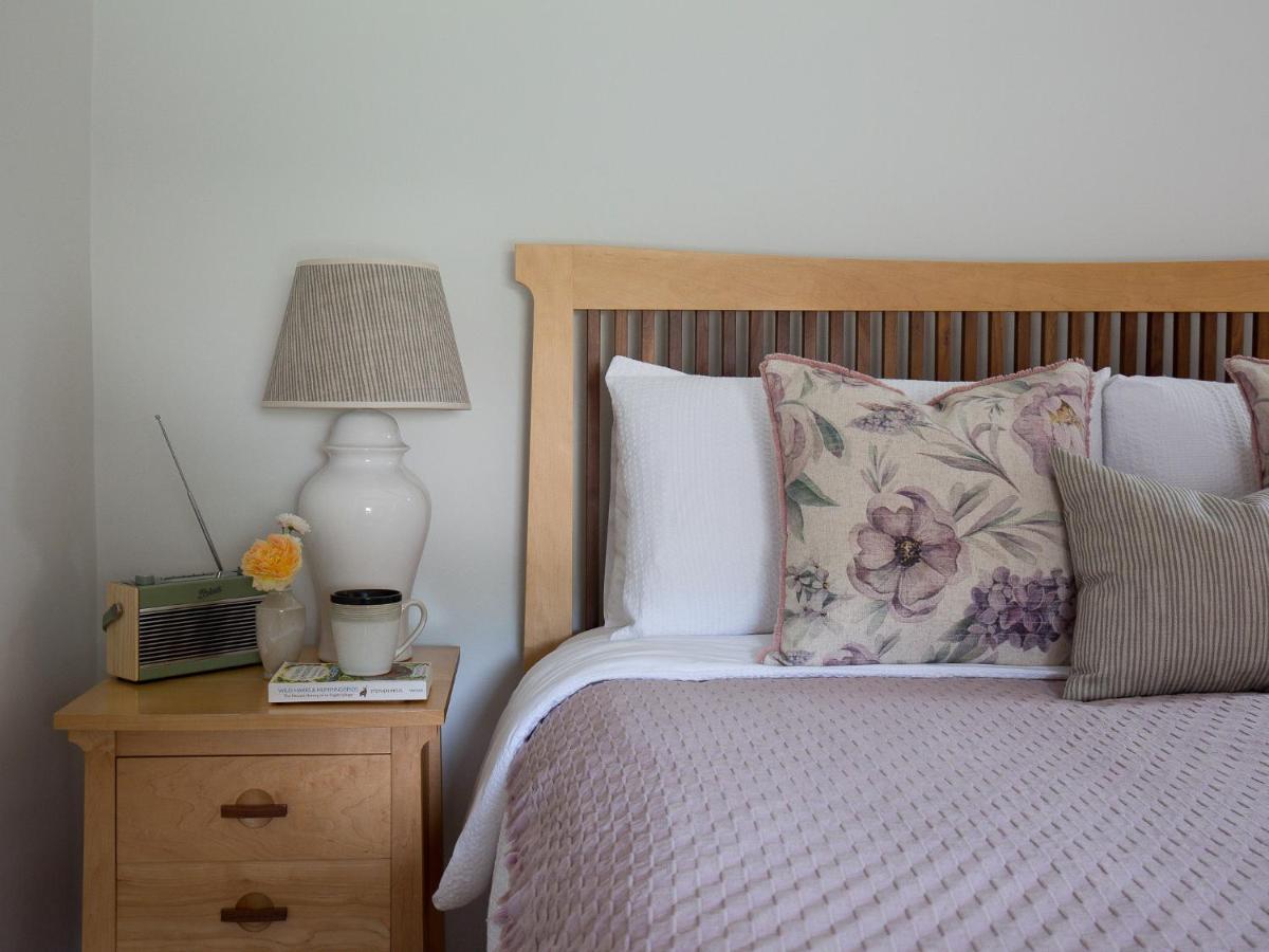 Climbing Rose Cottage - Dog Friendly - Peaceful Cotswold Cottage Adlestrop 외부 사진